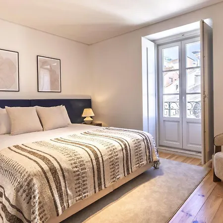 Chiado Terrace & Castle View 2br By Lovelystay