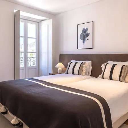 Chiado Terrace & Castle View 2br By Lovelystay Apartment *