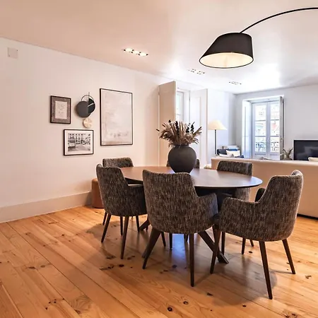 Chiado Terrace & Castle View 2br By Lovelystay Apartment *