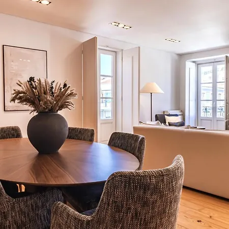 Chiado Terrace & Castle View 2br By Lovelystay * Lissabon